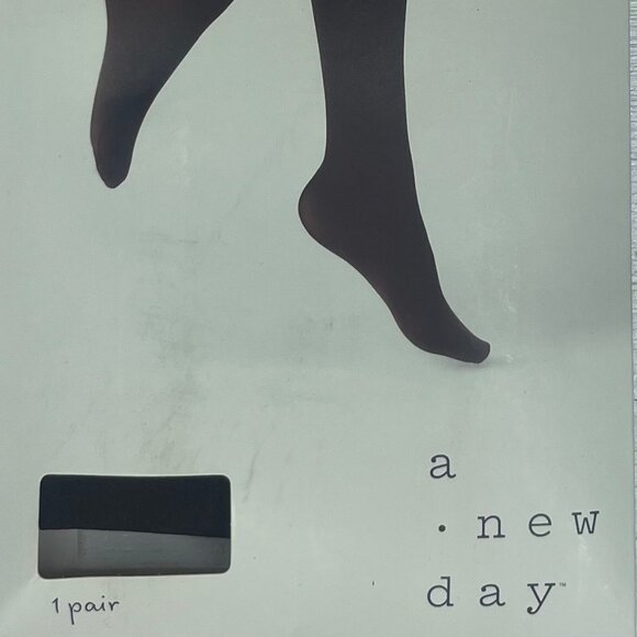 A New Day Opaque Tights Womens Small/Medium Brown New 50 Denier - Picture 6 of 6